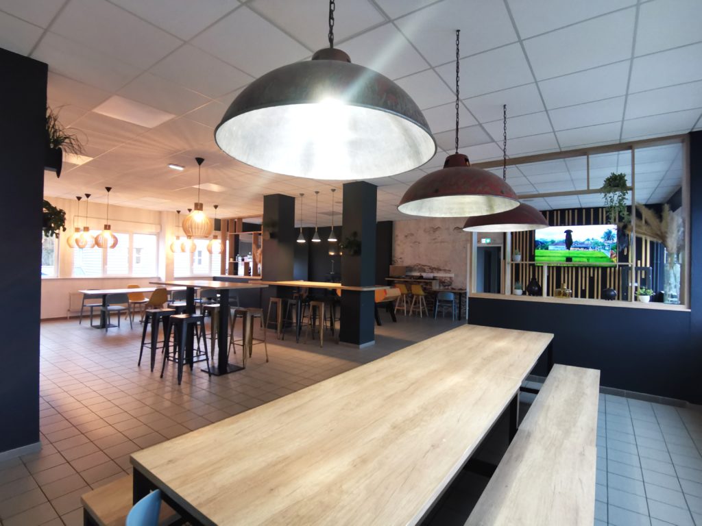 habitat jeunes self et salle de restauration