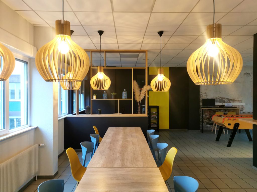 habitat jeunes self et salle de restauration